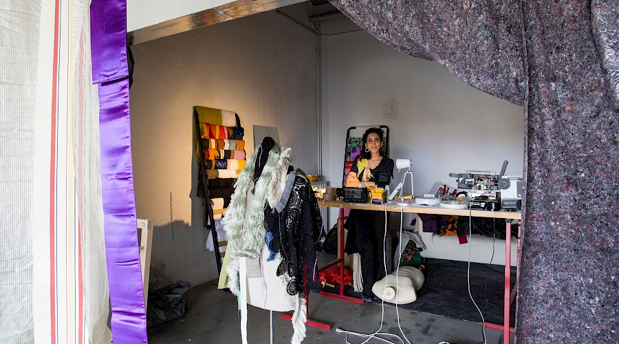 Gadea Burgaz : Le studio dans le miroir, visite virtuelle en 3D