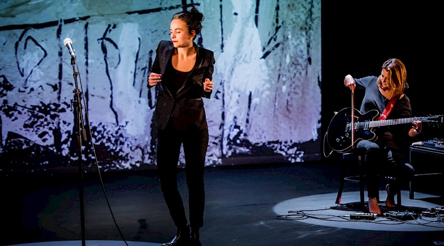 Pas pleurer en Théâtre de Poche
