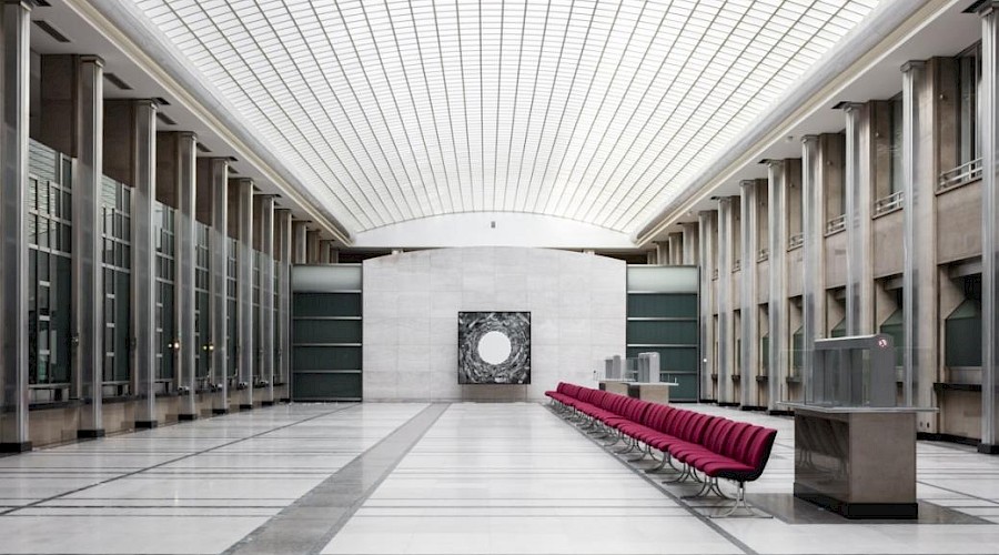 (UN)COMMON VALUES. Two Corporate Collections of Contemporary Art