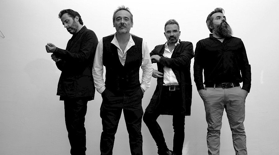 Love of lesbian en La Madeleine