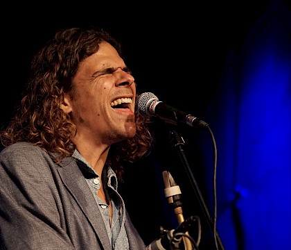 Antonio Lizana Trio in concert