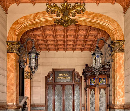 VilIa Majorelle en Casa Condeminas: hoe kan glas-in-looderfgoed worden gerestaureerd?