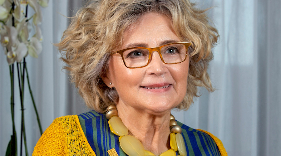 Elena Domínguez