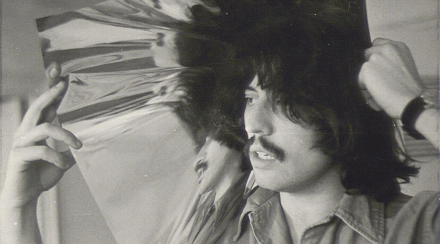 Iván Zulueta: Through the Looking-Glass